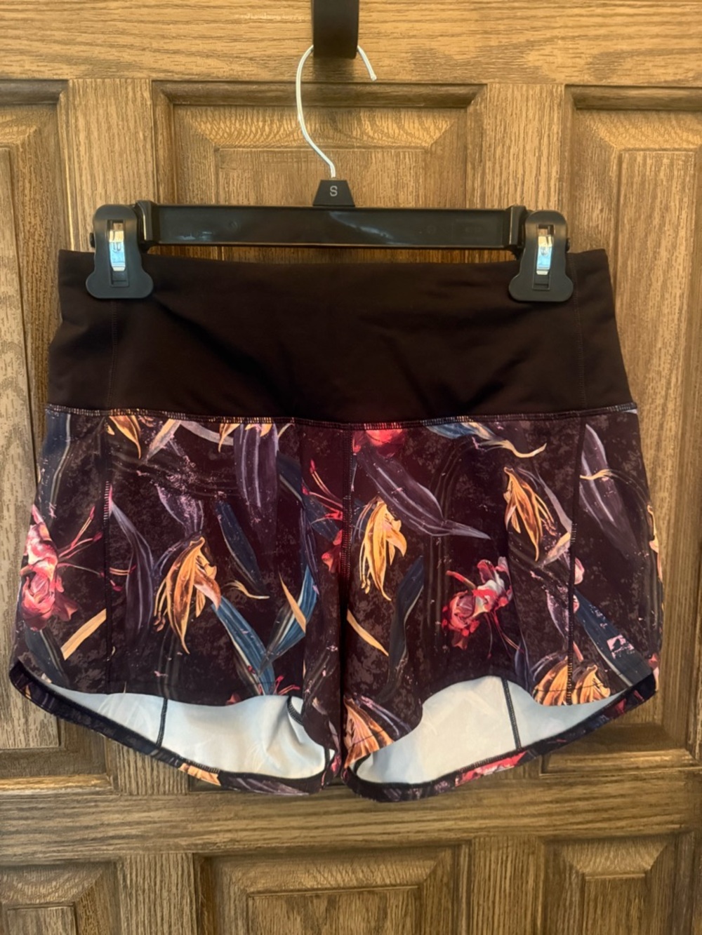 Lululemon Floral Athletic Shorts Size 4 No Liner Running Workout